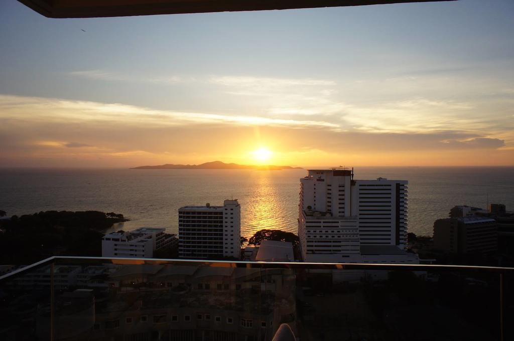 The Cliff Residence Condo Pattaya Δωμάτιο φωτογραφία